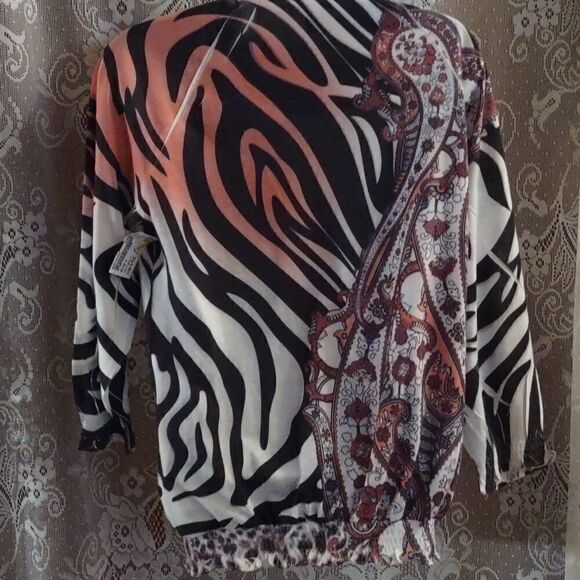 Chico's Size 0 or XS animal and paisley print elastic band bottom and sleeve - Picture 5 of 12